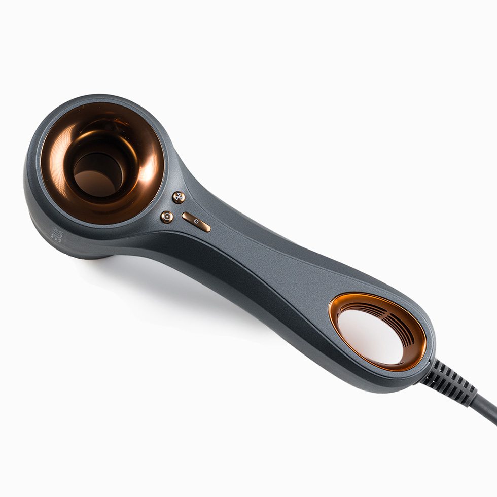 Secador iónico silencioso mini EX01BLK Negro y cobre