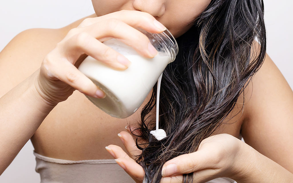 Mascarilla casera de yogur para cuidado del pelo